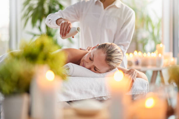 Séance de massage relaxante dans un spa de la Drôme
